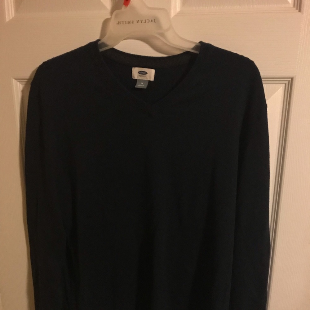 Old Navy sweater